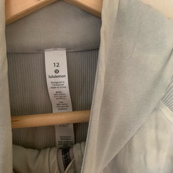 Lululemon acid wash zip up jacket - Picture 3 of 8